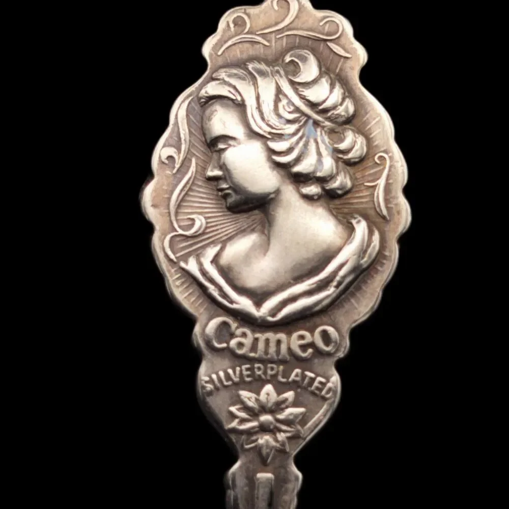 Vintage St. Thomas USVI Souvenir Spoon Cameo Silverplated Australia Palm Tree